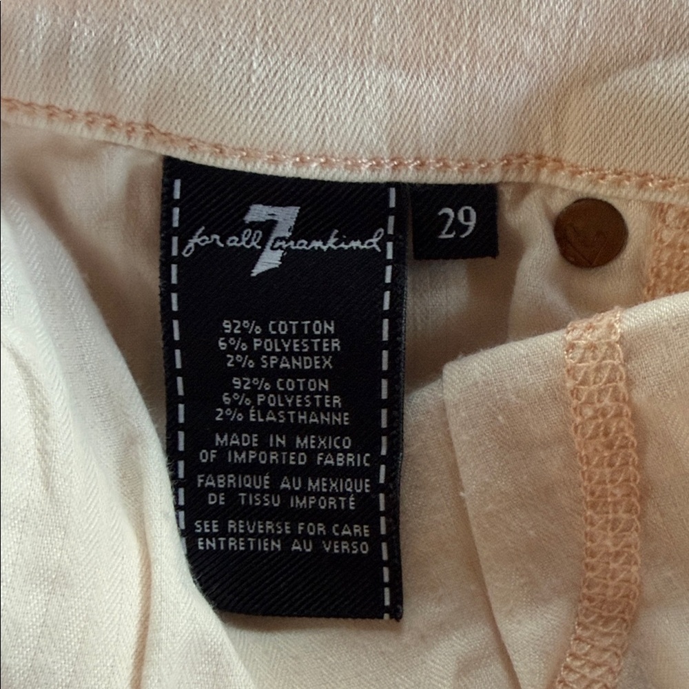 7 For All Mankind Light Pink Ankle Jeans with stretch and frayed cuffs. Size 29 - Picture 6 of 8